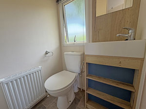 WC- click for photo gallery